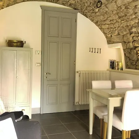 בית נופש Casa Del Vicolo Mezzegra
