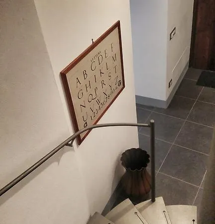 Casa Del Vicolo בית נופש Mezzegra